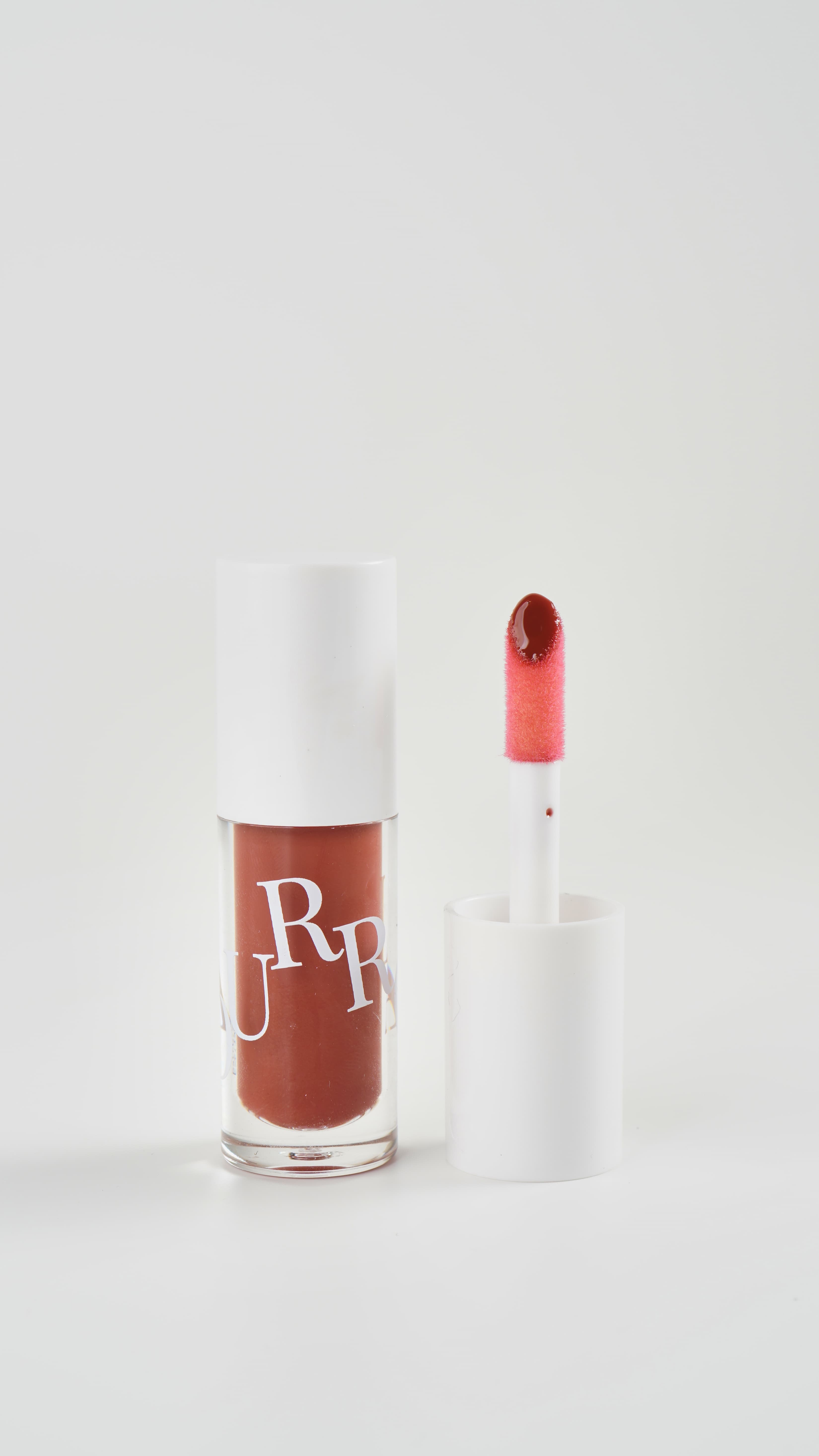 Lip Bomber — Saturn